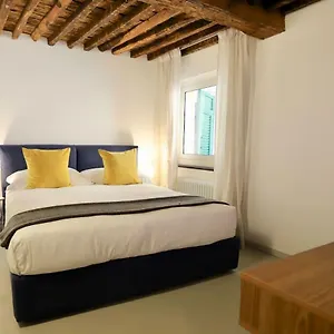 San Lorenzo Small , Genova Italia